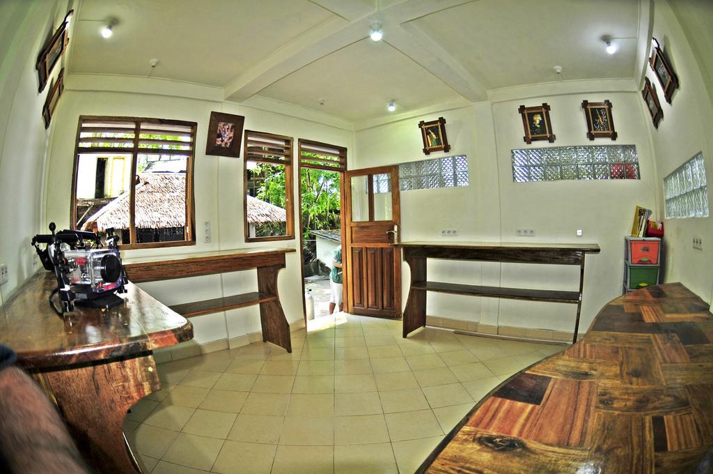 Bunaken Divers Sea Breeze Resort Exterior foto