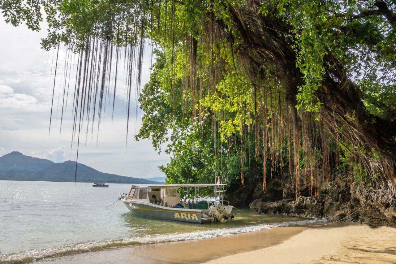 Bunaken Divers Sea Breeze Resort Exterior foto