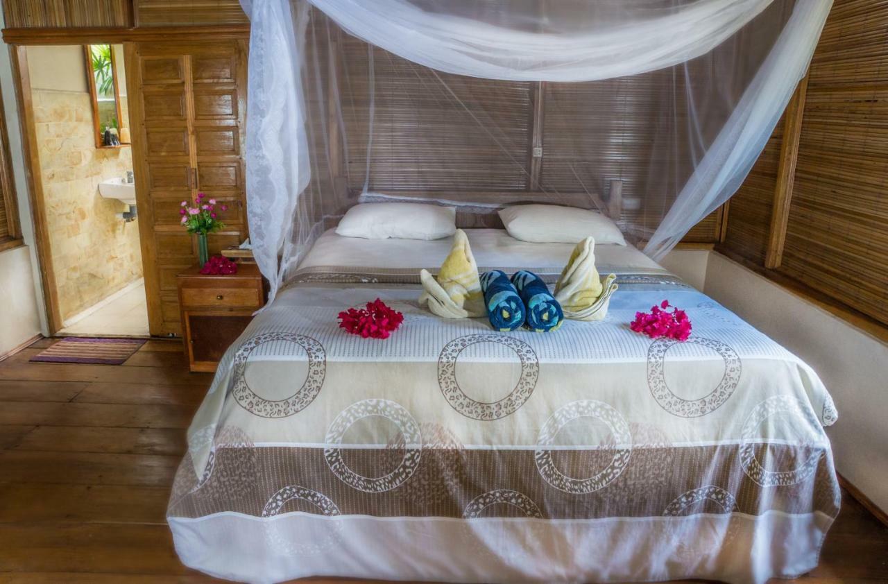 Bunaken Divers Sea Breeze Resort Exterior foto
