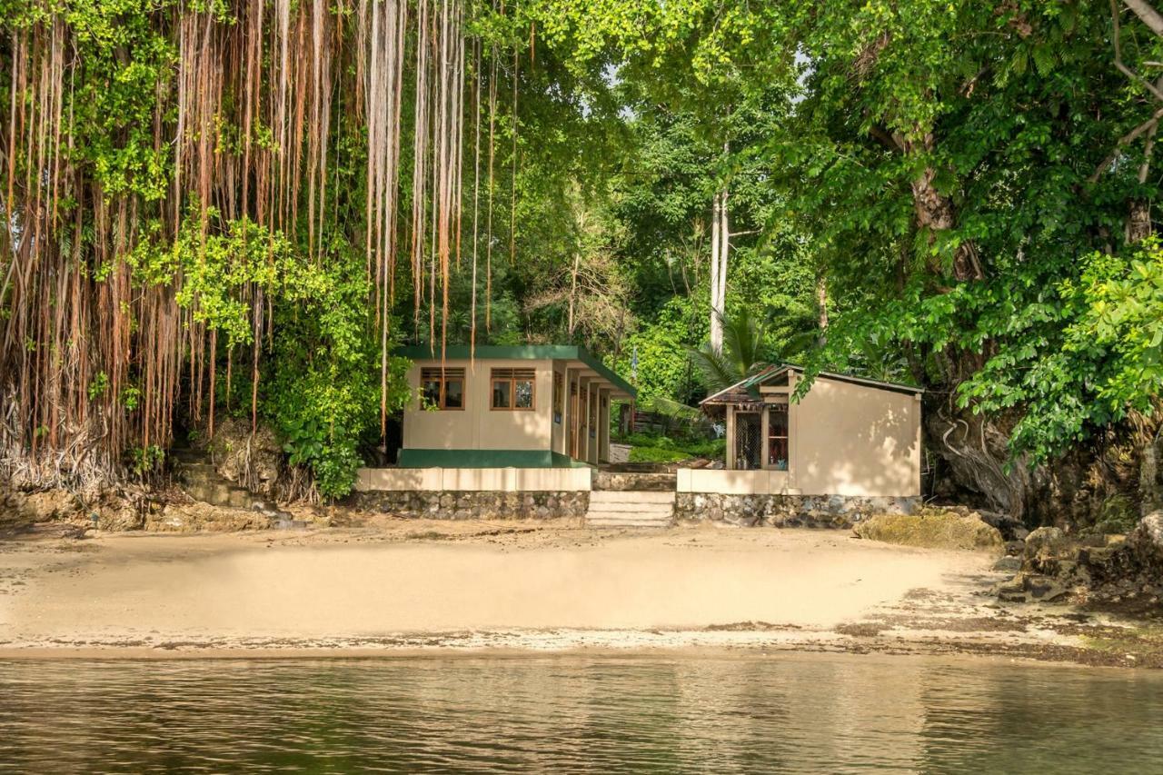 Bunaken Divers Sea Breeze Resort Exterior foto